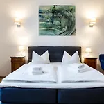 1912 Hotel 3*