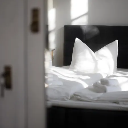 Hotel 1912 3*